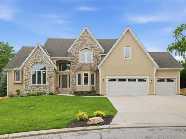9019 W 139th Ter, Overland Park, KS 66221