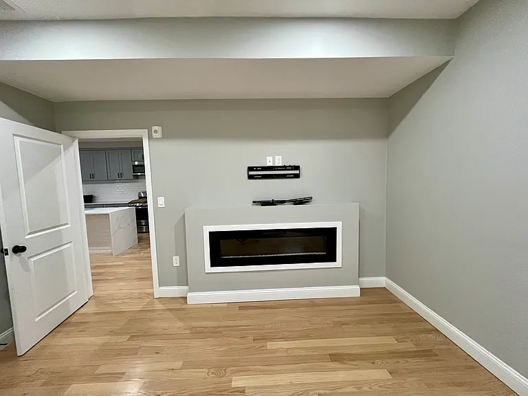 11 Radford Ln #1 — Photo 5