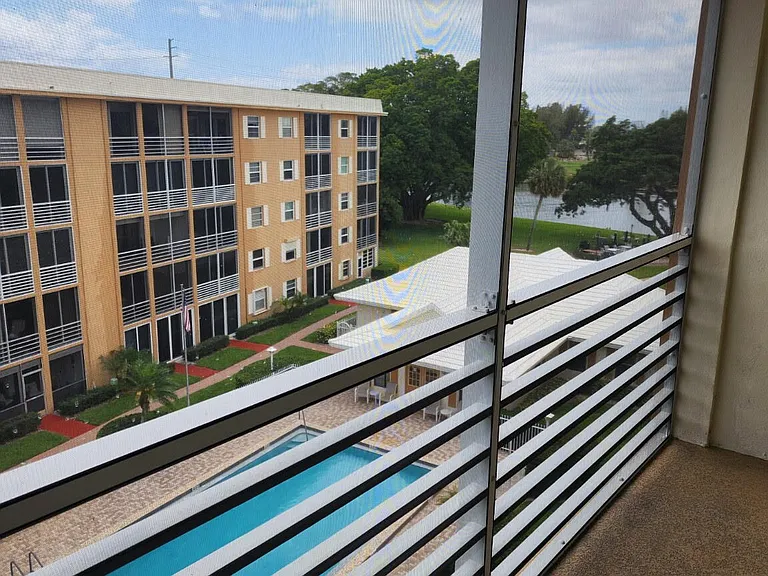 308 Golfview Rd #Penthouse 03 — Photo 8