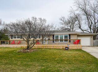 1129 Magnolia Dr, Joliet, IL 60435