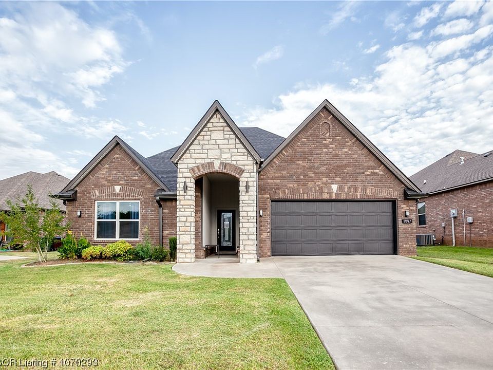 8811 S 36th Ter, Fort Smith, AR 72908 | MLS #1070293 | Zillow