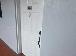 5765 W 25th Ct APT 206, Hialeah, FL 33016