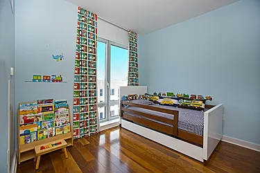 Rented by Space Marketing Shop