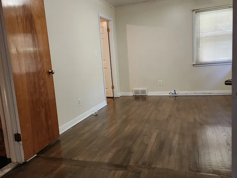 480 Frenchtown Rd — Photo 16