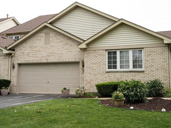 116 Iliad Dr, Tinley Park, IL 60477
