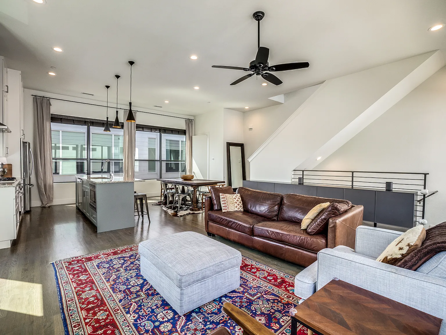2 bed, 2.5 bath, 1640 sqft, $3,495 — Photo 3