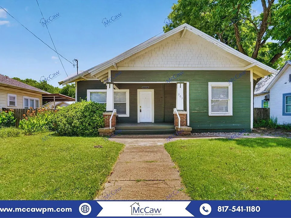 303 S Elm St