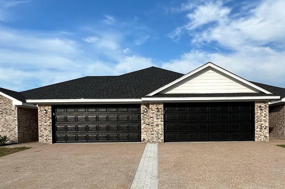 1st image of 700 E Stegall Dr