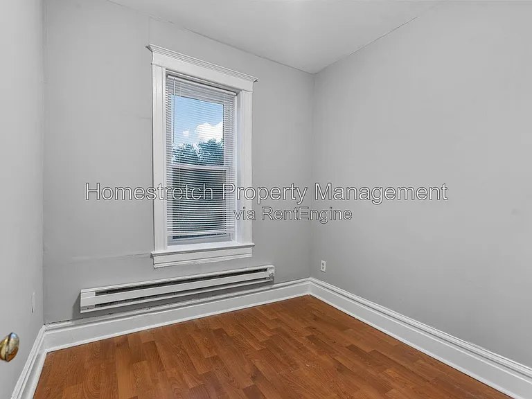 2732 Utah St #B — Photo 10