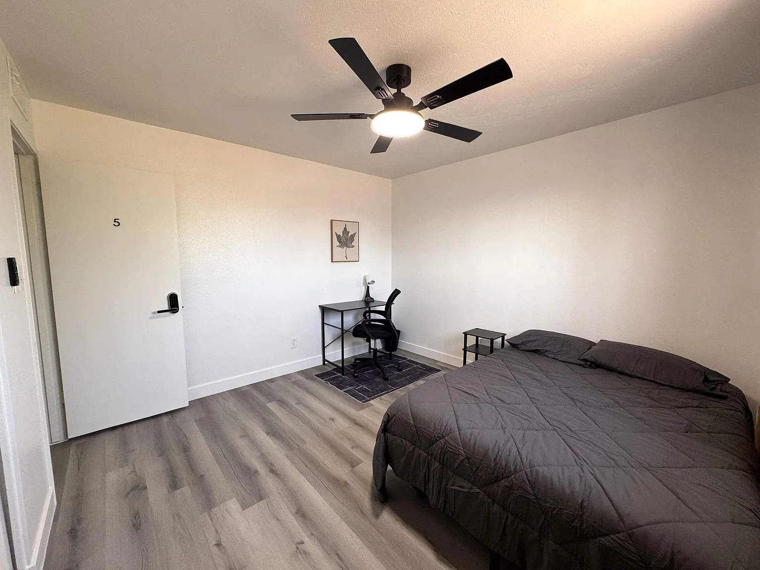4 bed, 2.0 bath, 2110 sqft, $758 — Photo 2