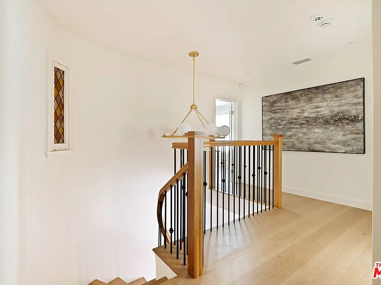 308 S Highland Ave — Photo 23
