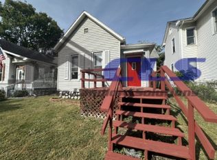 1009 S 8th St, Terre haute, IN 47807