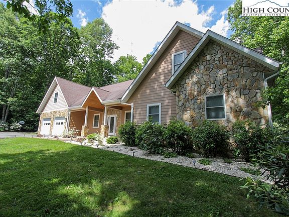2nd image of 361 Fairway Oaks Drive