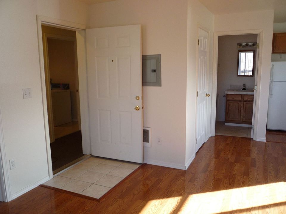 2nd image of 811 Anchor Ave NW APT 4