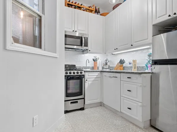 331 East 92nd Street image 3 of 6