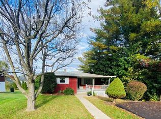 6 Sunrise Dr, Binghamton, NY 13905