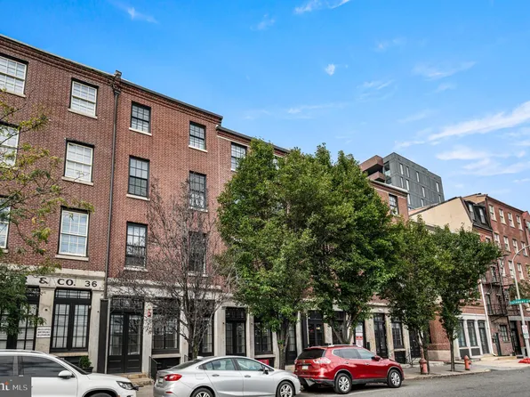 38 N Front St #1F, Philadelphia, PA 19106