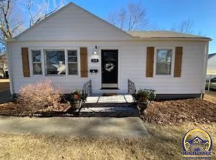 634 SW Vesper Ave, Topeka, KS 66606