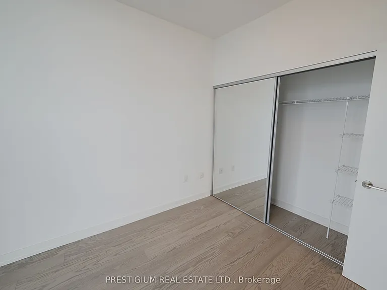 11 Wellesley St W #1804 — Photo 3