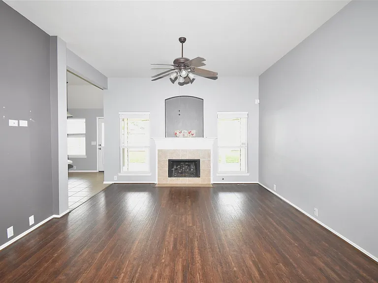 30315 Castle Forest Dr — Photo 4