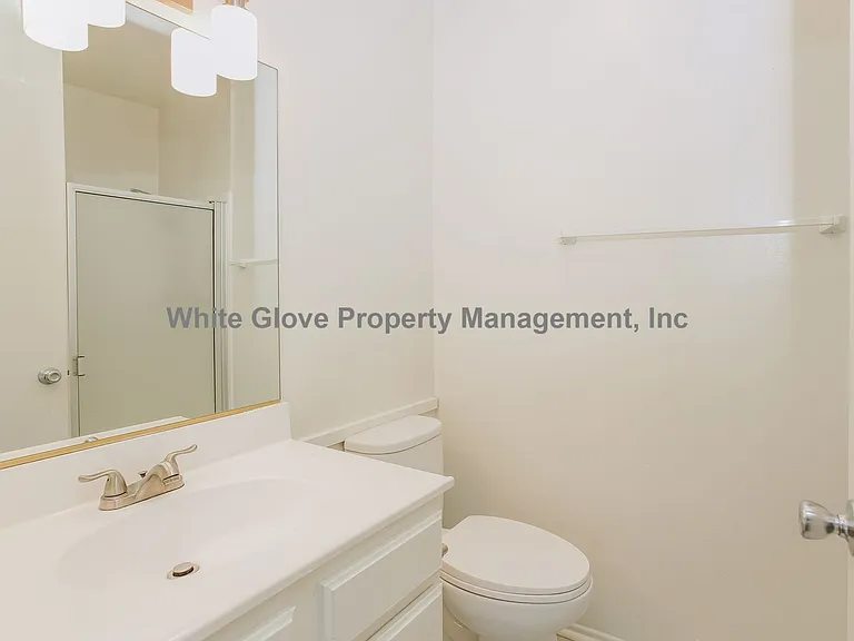 205 S Redwood Ave #33 — Photo 14