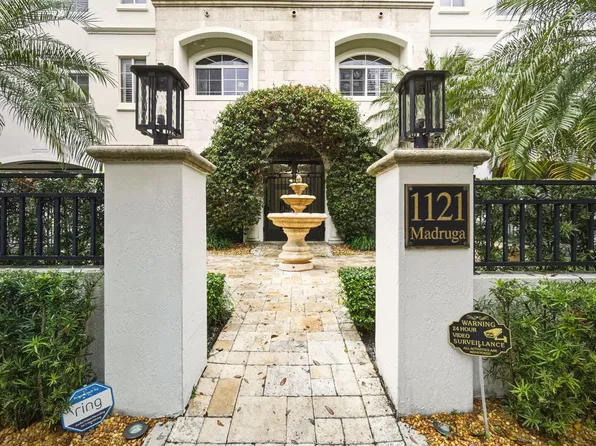 1121 Madruga Avenue #201, Coral Gables, FL 33146