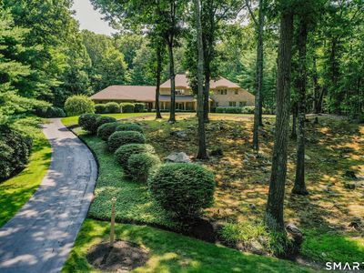 33 Saxon Woods, Avon, CT, 06001