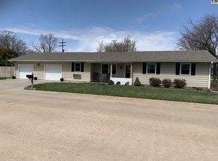 315 E Truesdell St, Lyons, KS 67554