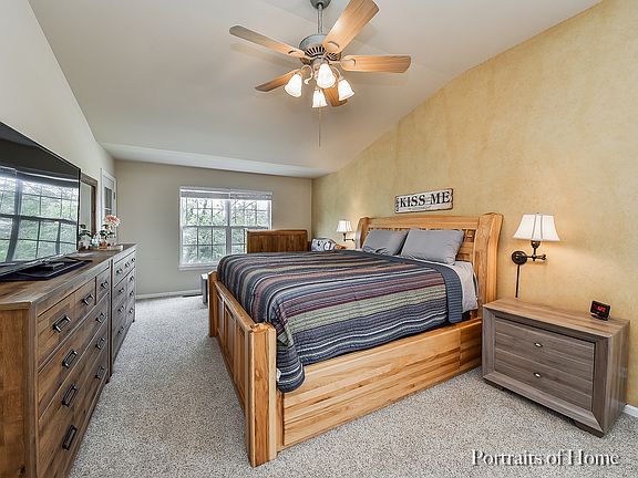 4th image of 2956 Adamson Dr