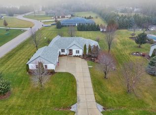 W5929 Apple Ln, Fort Atkinson, WI 53538