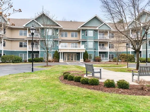 65 Hawthorne Dr APT 316, Bedford, NH 03110