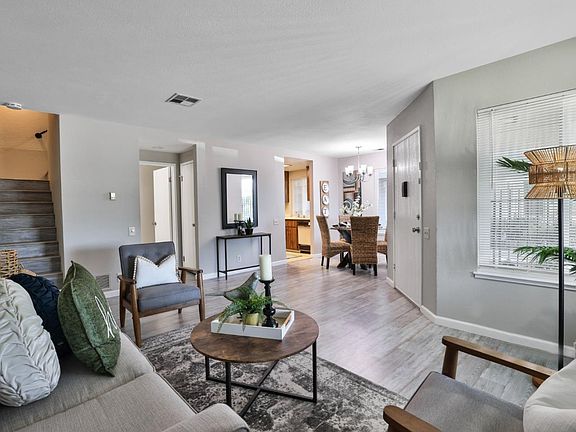 5th image of 51 Muirfield Ct