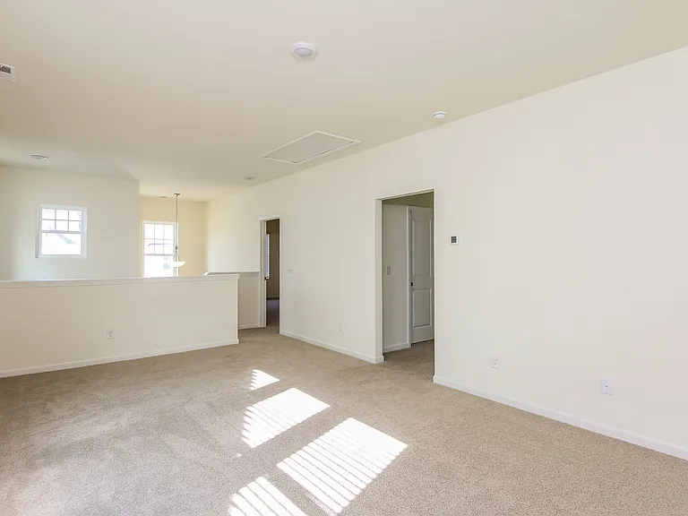 1608 Corbett St — Photo 7