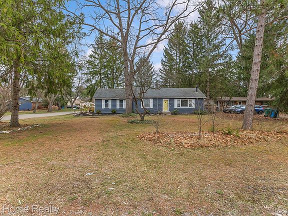 4th image of 4215 Newton Rd