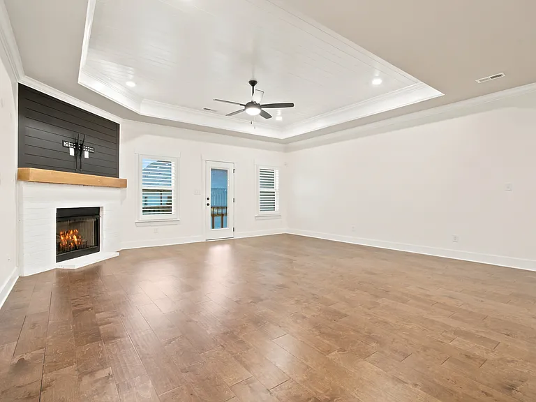 436 Ripple Lake Dr SW — Photo 4