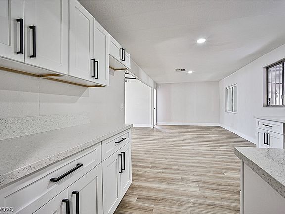 5th image of 5175 Sitka Ln