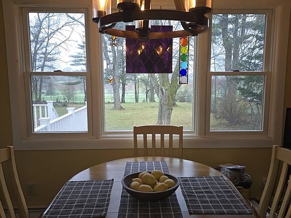5th image of 141 Westview Rd