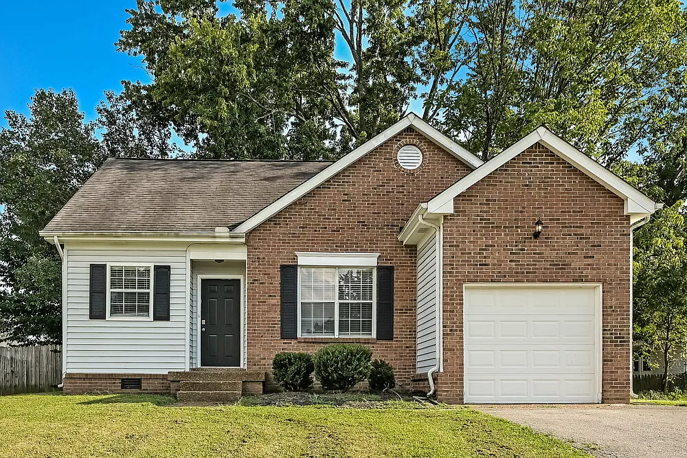 2 bed, 2.0 bath, 1229 sqft, $2,055 — Photo 1