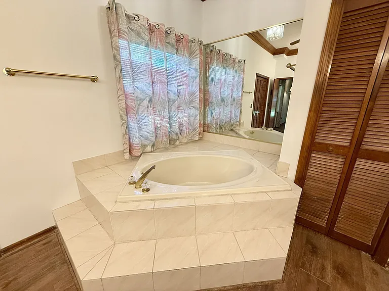 124 Estates Cir — Photo 16