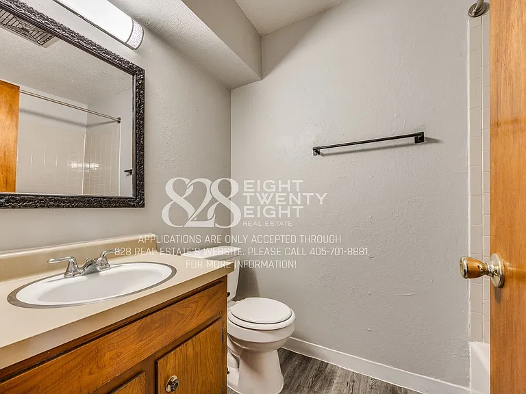 900 Halray Dr — Photo 12