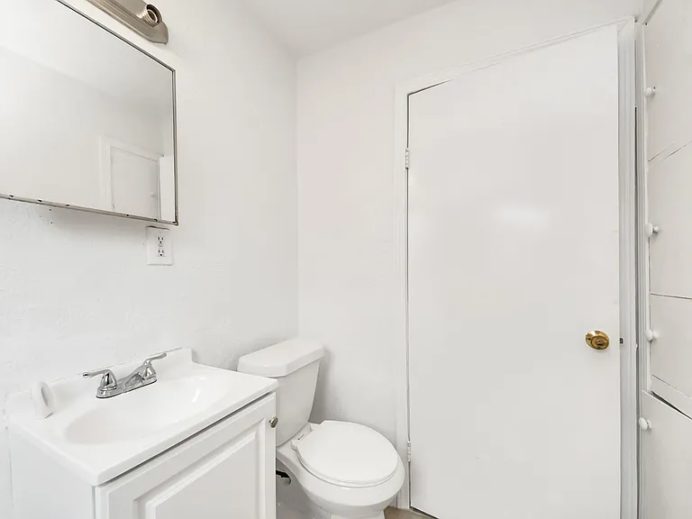 3910 Hoffman St #3 — Photo 26