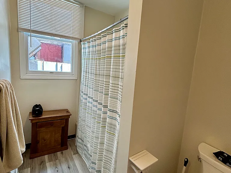 378 Thames St #6 — Photo 13