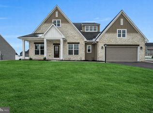 309 Deerfield Ln, Carlisle, PA 17015