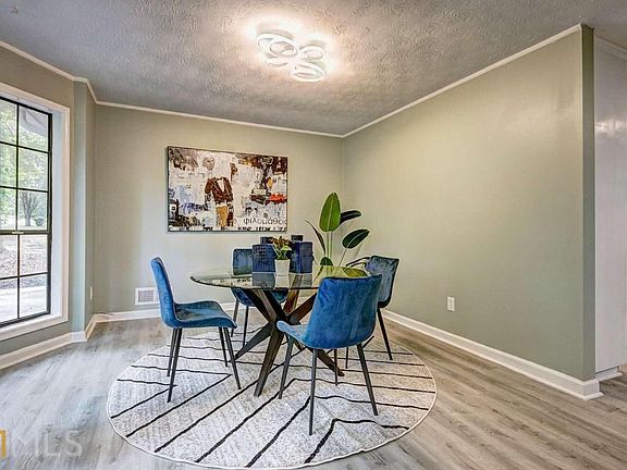 5th image of 3267 Aspen Cir