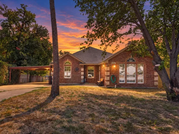 5413 Cornell Ave, River Oaks, TX 76114