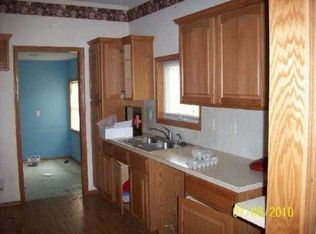800 N Main St, Leon, KS 67074