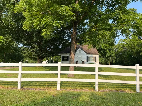 2101 Jackson Rd, Hamilton, OH 45011