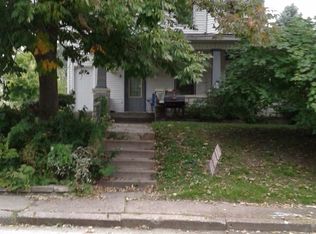 520 W 7th St APT 2, Davenport, IA
