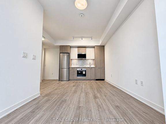 5th image of 10 Oak St #1509
