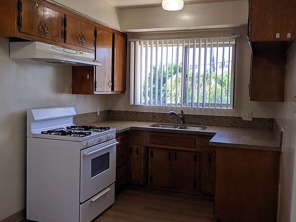 2nd image of 116 N Curtis Ave APT H